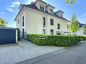 Erbpacht: Stilvolle DG-Wohnung mit großer Sonnenterrasse und ausgebautem Dachspitz in FR-Herdern – 79104 Freiburg im Breisgau – Vorschaubild 2