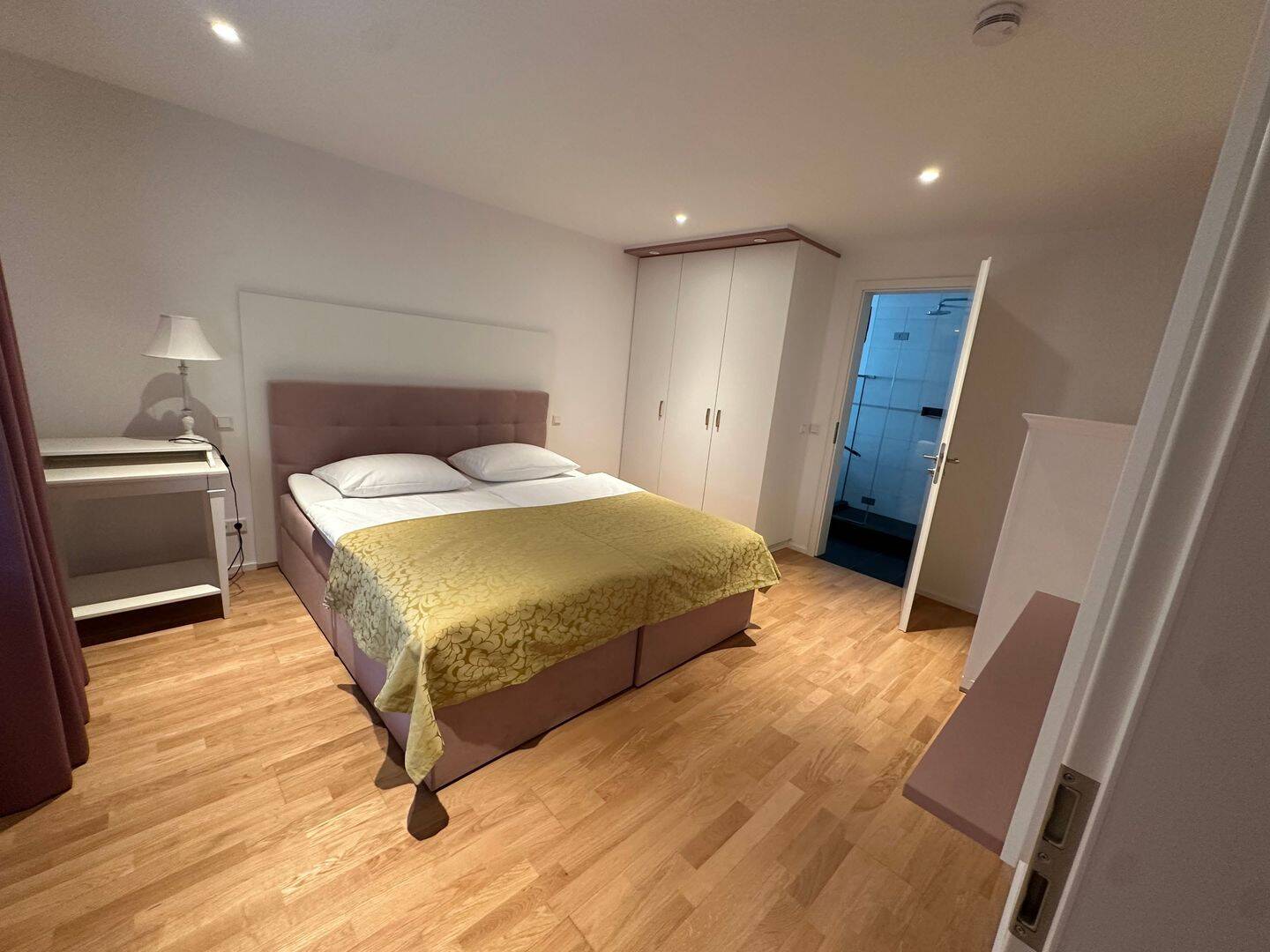 Elegantes 2-Zimmer-Luxusapartment – Ingolstadt – Vorschaubild 4