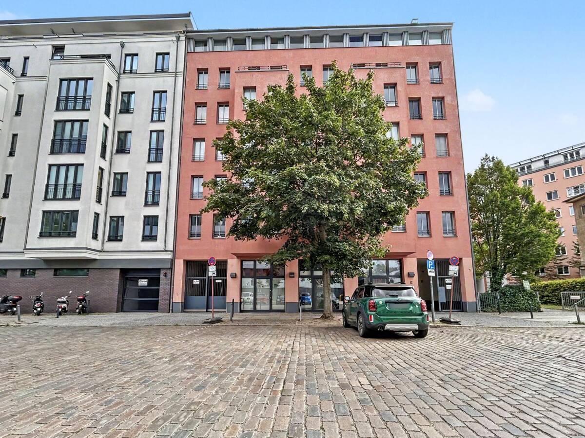 Bezugsfrei für Eigennutzer: Top geschnittene 2-Zimmer-Wohnung mit Balkon im Europaviertel in Berlin – 10115 Berlin – Bild 1 von 9