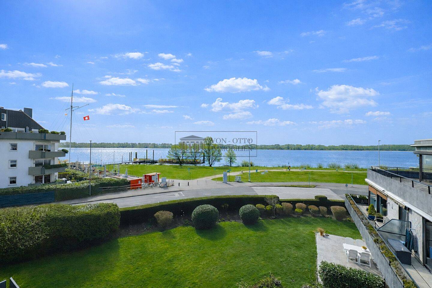Penthouse am Wasser - Wohnen mit Weitblick