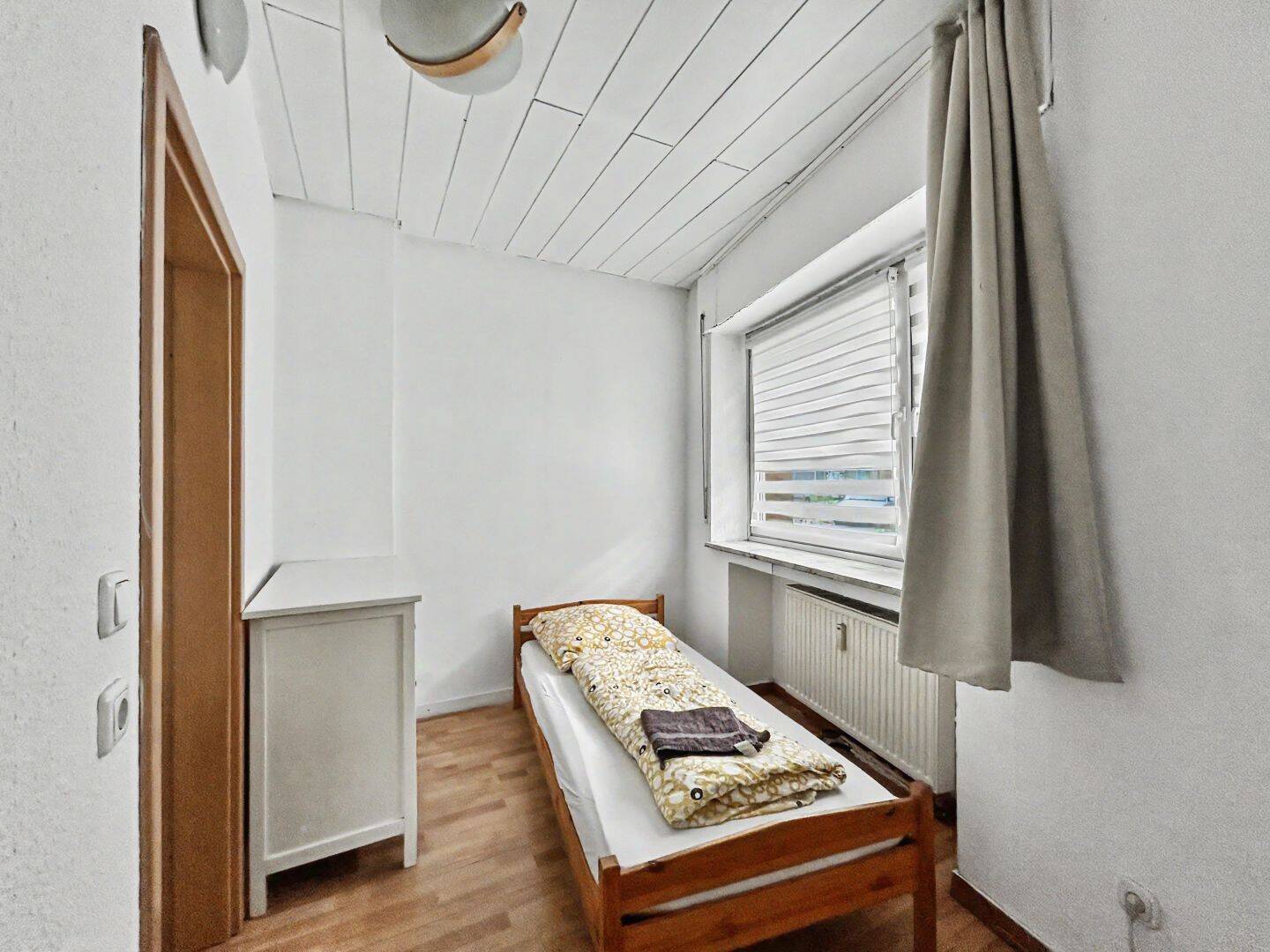 8-Familienhaus - leerstehend und flexibel nutzbar in Duisburg-Beeck – Duisburg – Vorschaubild 4