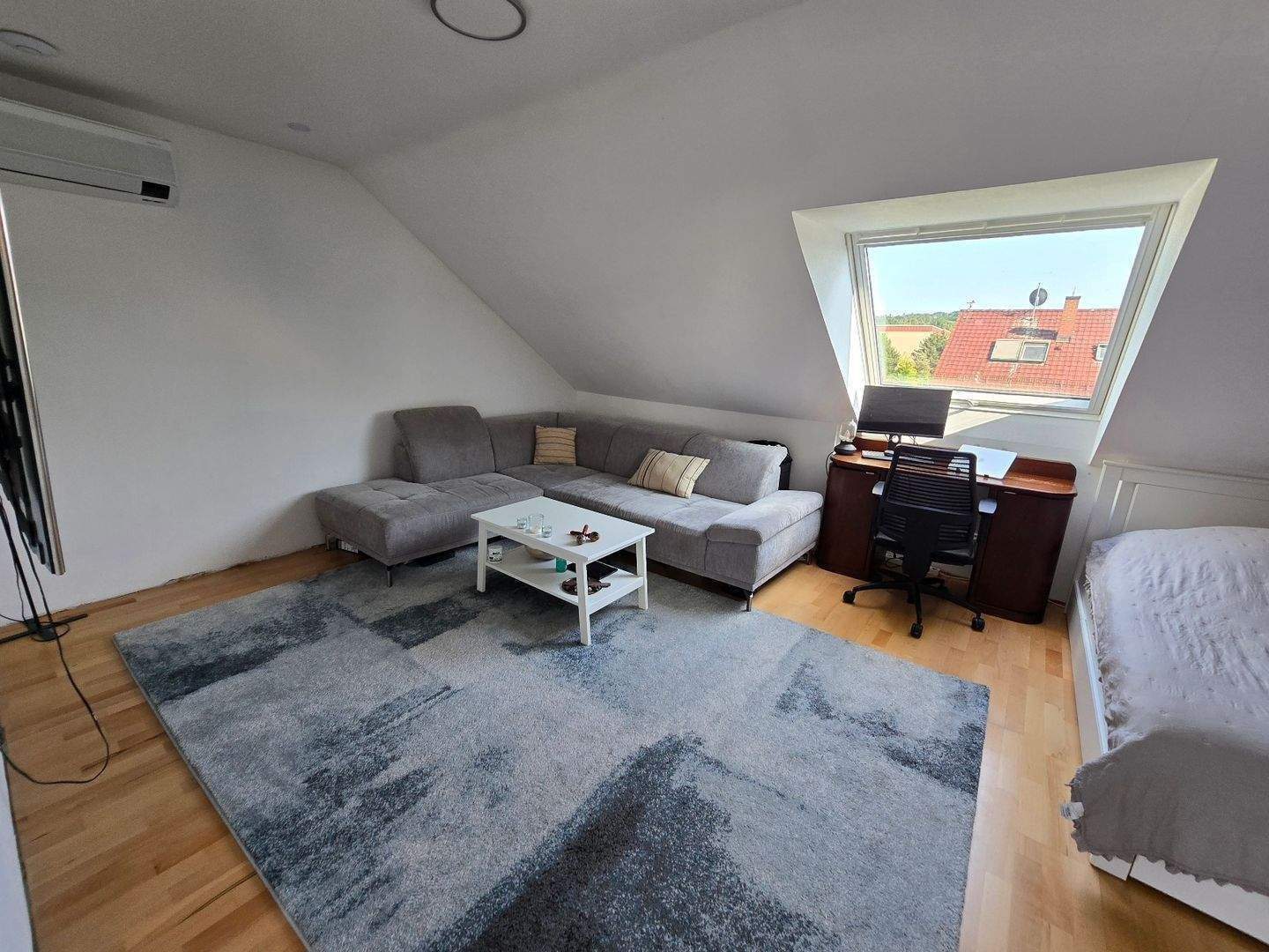 -- SANIERT -- Tolles Reihenendhaus mit Einbauküche und schönem Garten in Nürnberg / Mögeldorf -- – Nürnberg – Vorschaubild 9