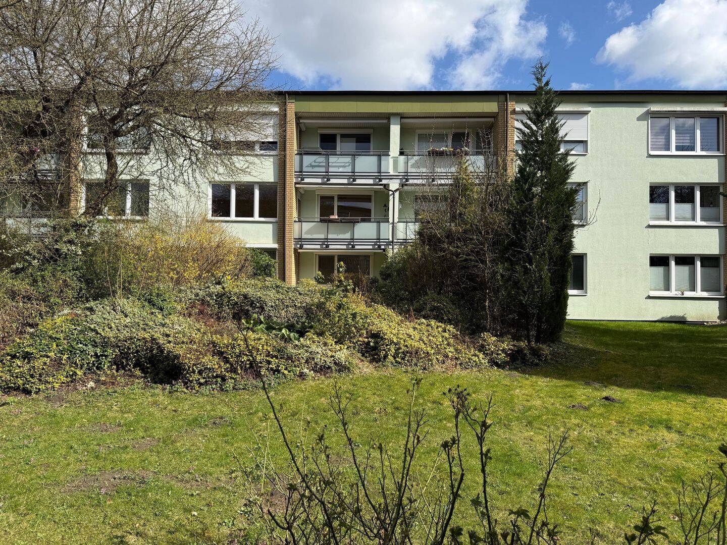 Wirklich gute Immobilien sind selten, helle 3 Zimmer Wohnung mit Loggia in HH Farmsen-Berne