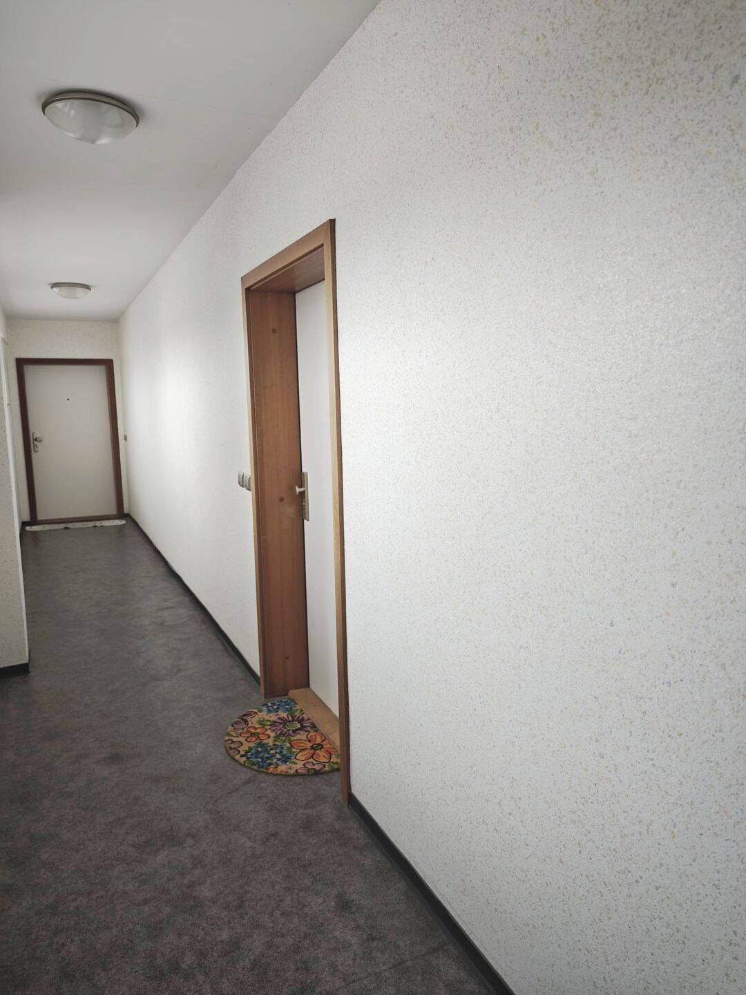 Schöne 2-Zimmer-Wohnung im Staffelgeschoss in Hamburg-Eilbek mit Balkon und Tiefgaragenstellplatz von Privat – Hamburg – Vorschaubild 3