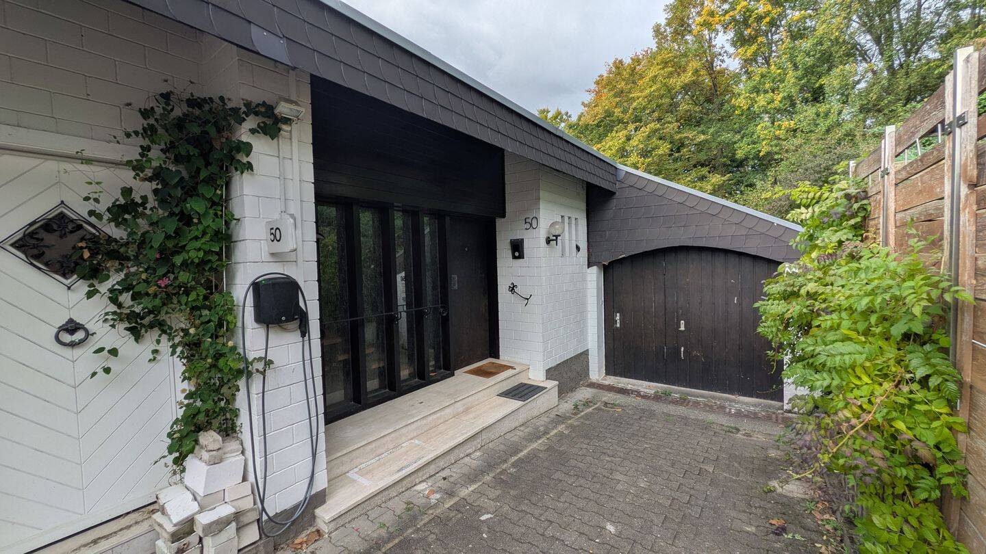 *Provisionsfrei- von Privat* Großzügiges Haus in ruhiger Waldrandlage in HD-Emmertsgrund – Heidelberg – Bild 1 von 9