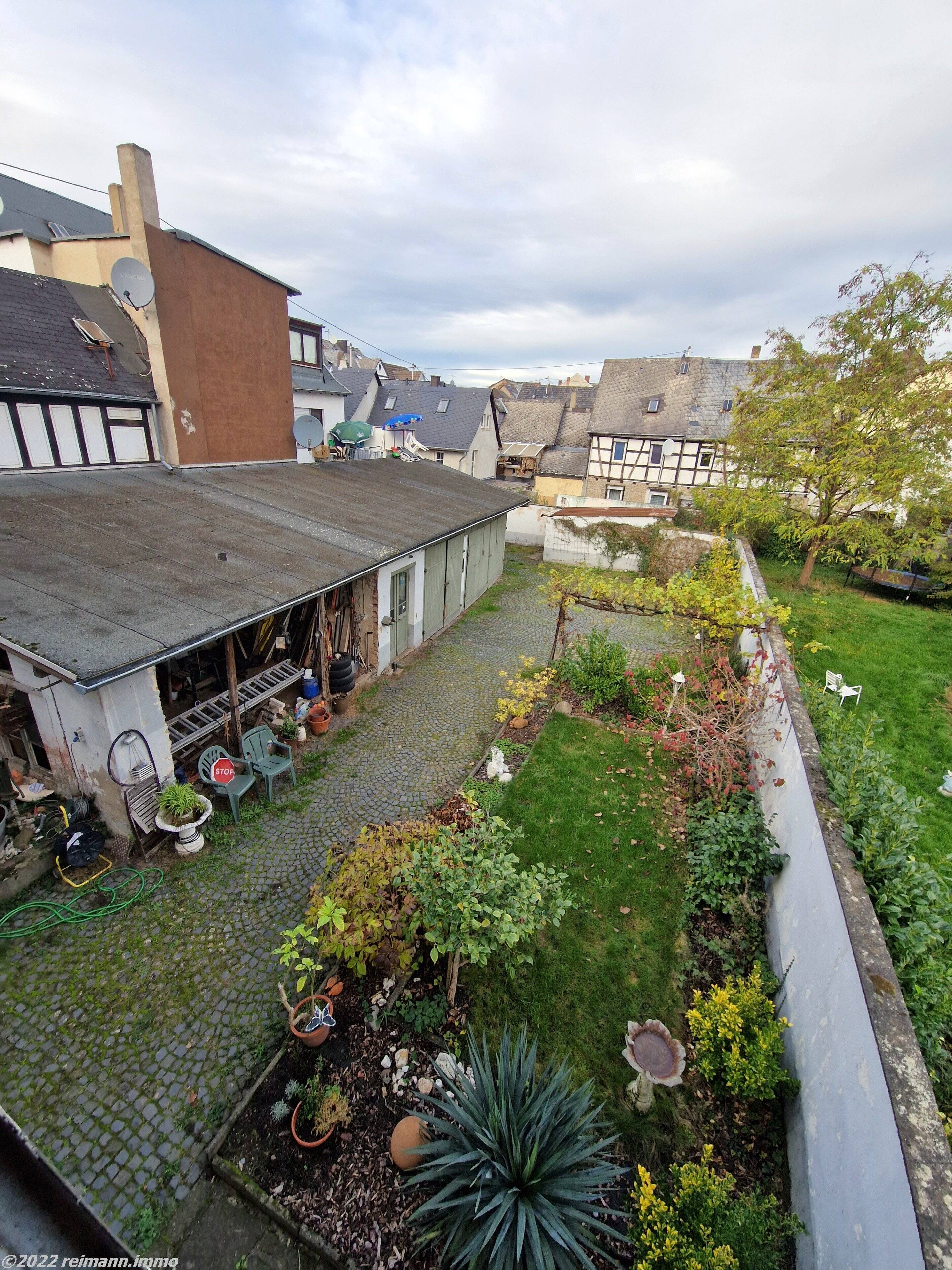 Mehrfamilienhaus mit Ladenlokal, Garagen und Garten zentral in Koblenz-Neuendorf – Koblenz – Vorschaubild 2