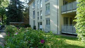 Stilvolle möblierte 3-Zimmer-Wohnung in Dresden / Striesen – 1309 Dresden – Vorschaubild 1