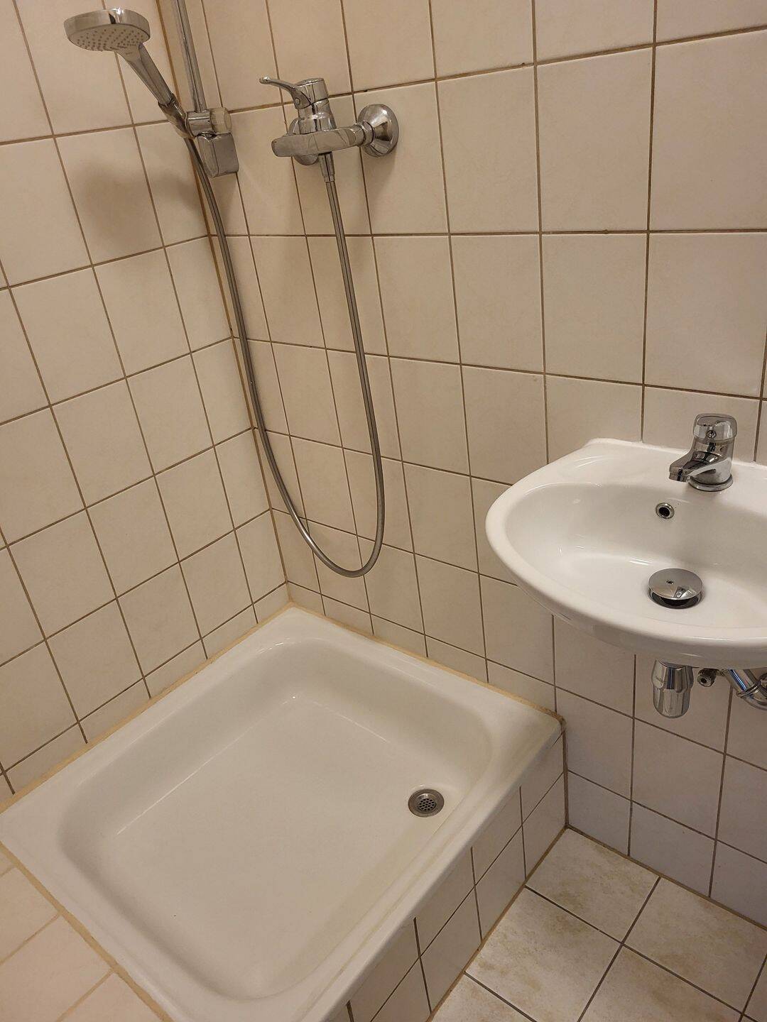 CORDULA IMMOBILIEN schöne 3 Raumwohnung mit Balkon und Dusche cordula 2247 – Erfurt – Vorschaubild 6