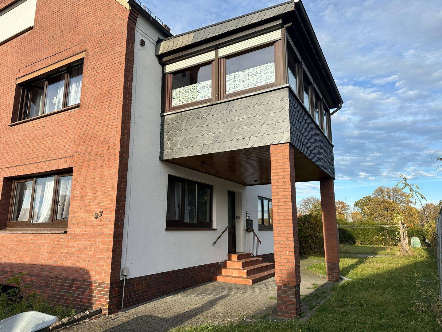 „Top gepflegtes/Massives Mehrfamilienhaus in ruhiger Wohnlage von HB-Rönnebeck“ – Bremen – Vorschaubild 2