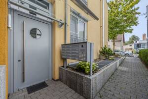 Modernes Zuhause für die ganze Familie - großzügige Gartengeschosswohnung in zentraler Lage – 70563 Stuttgart – Vorschaubild 2