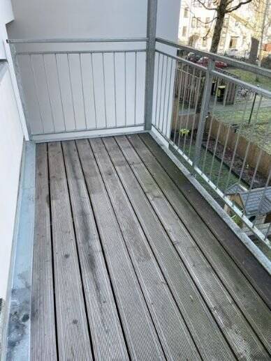 +++ NEUWERTIG +++ Attraktive Wohnung mit Echtholzparkett, Fußbodenheizung, modernem Bad sowie Balkon und Lift – Chemnitz – Vorschaubild 6