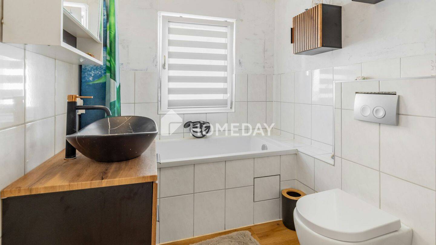 Saniertes Energie-Wunder in Hamm 153 m² Wohnfläche + 44 m² ELW & Pool! – Hamm – Vorschaubild 8