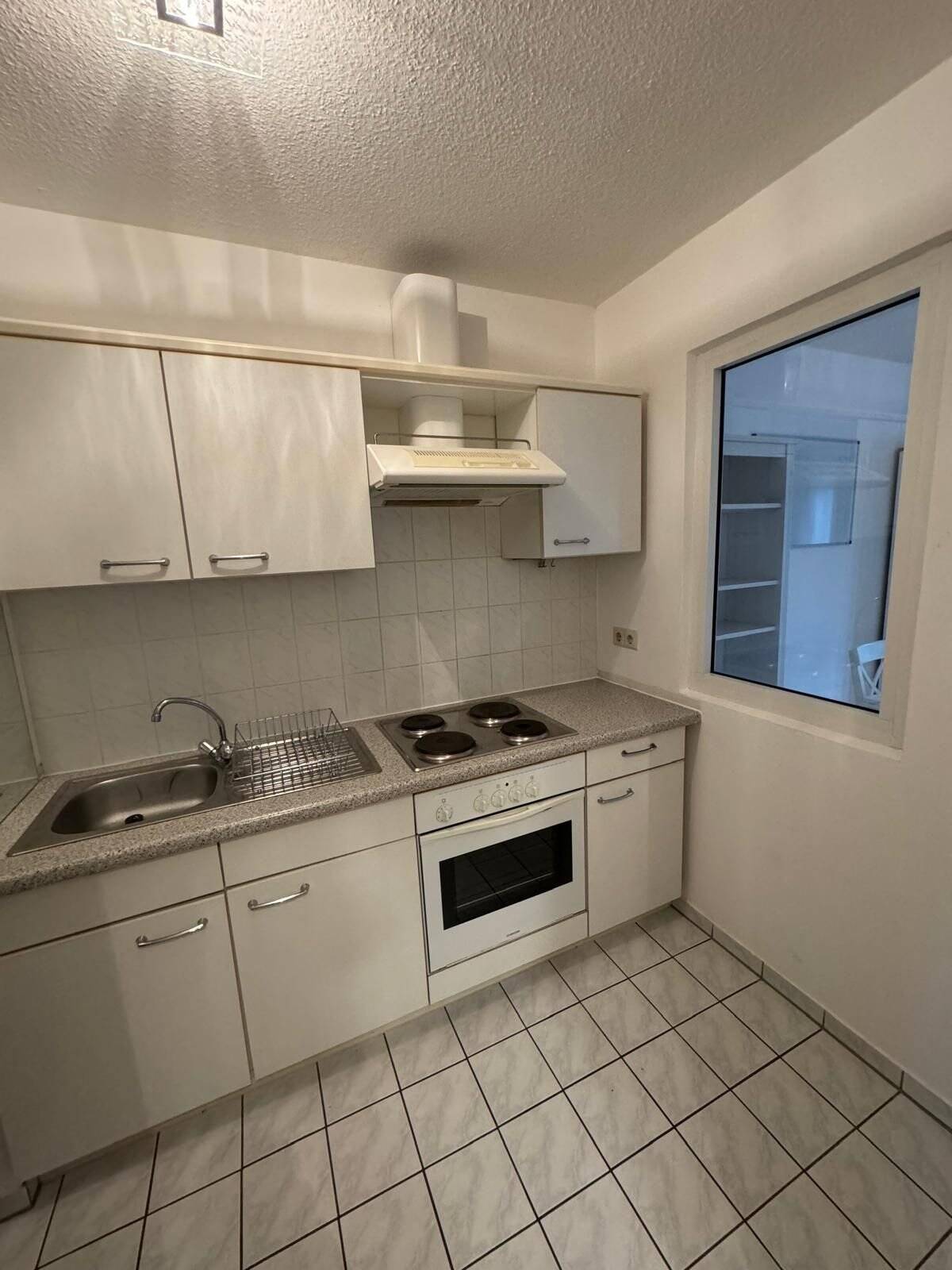 Vollmöbliertes, Helles 1 Zimmer Appartement mit Stellplatz in Nürnberg - St.Leonhard – Nürnberg – Vorschaubild 6