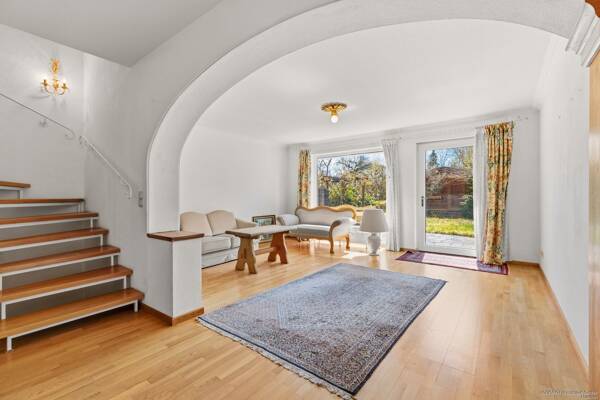 Reihenmittelhaus in 82041 Oberhaching mit 150 m² kaufen