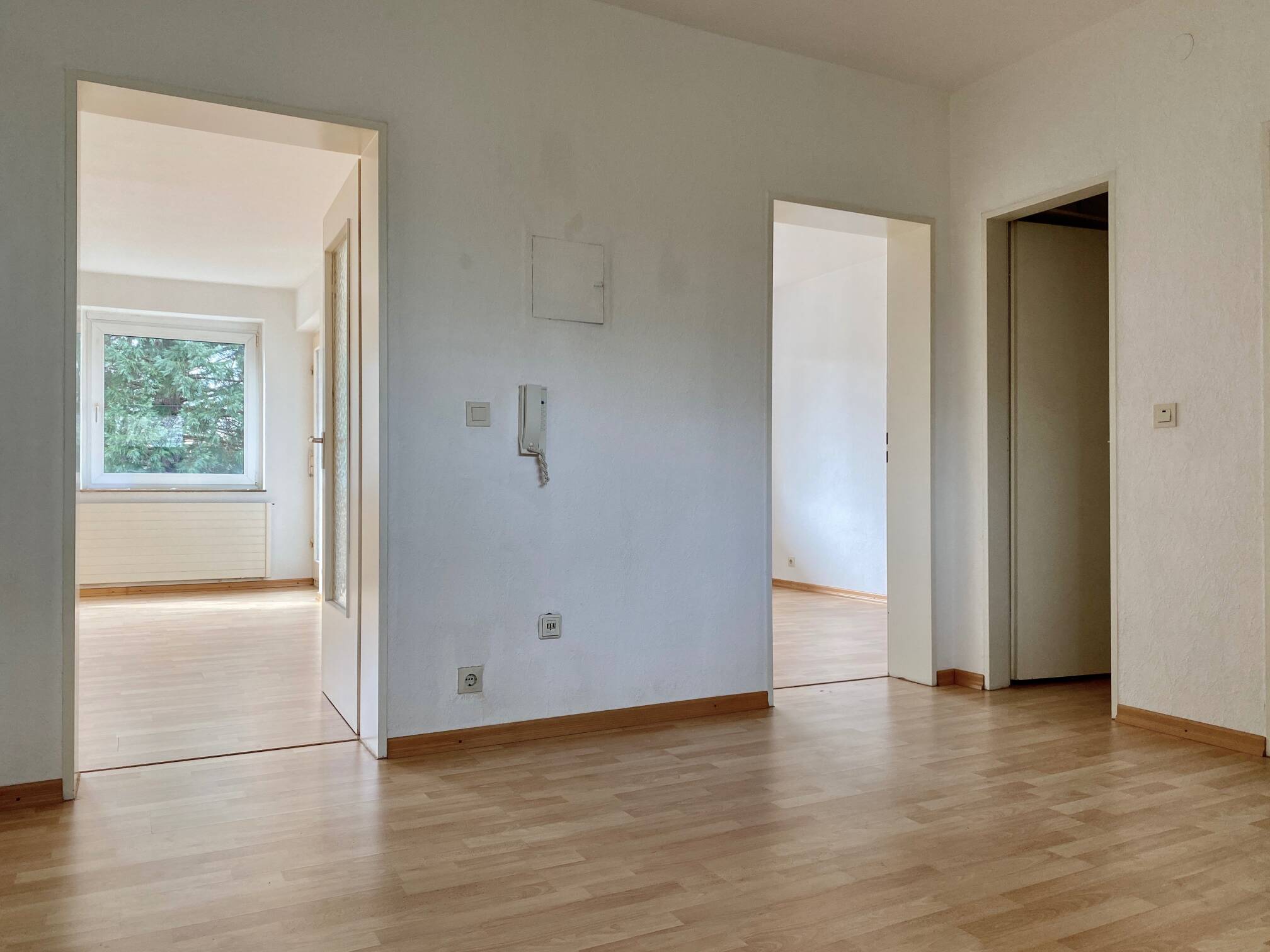 Sehr gepflegt am Waldrand in Voxtrup mit Fahrstuhl und Balkon! – Osnabrück – Vorschaubild 5