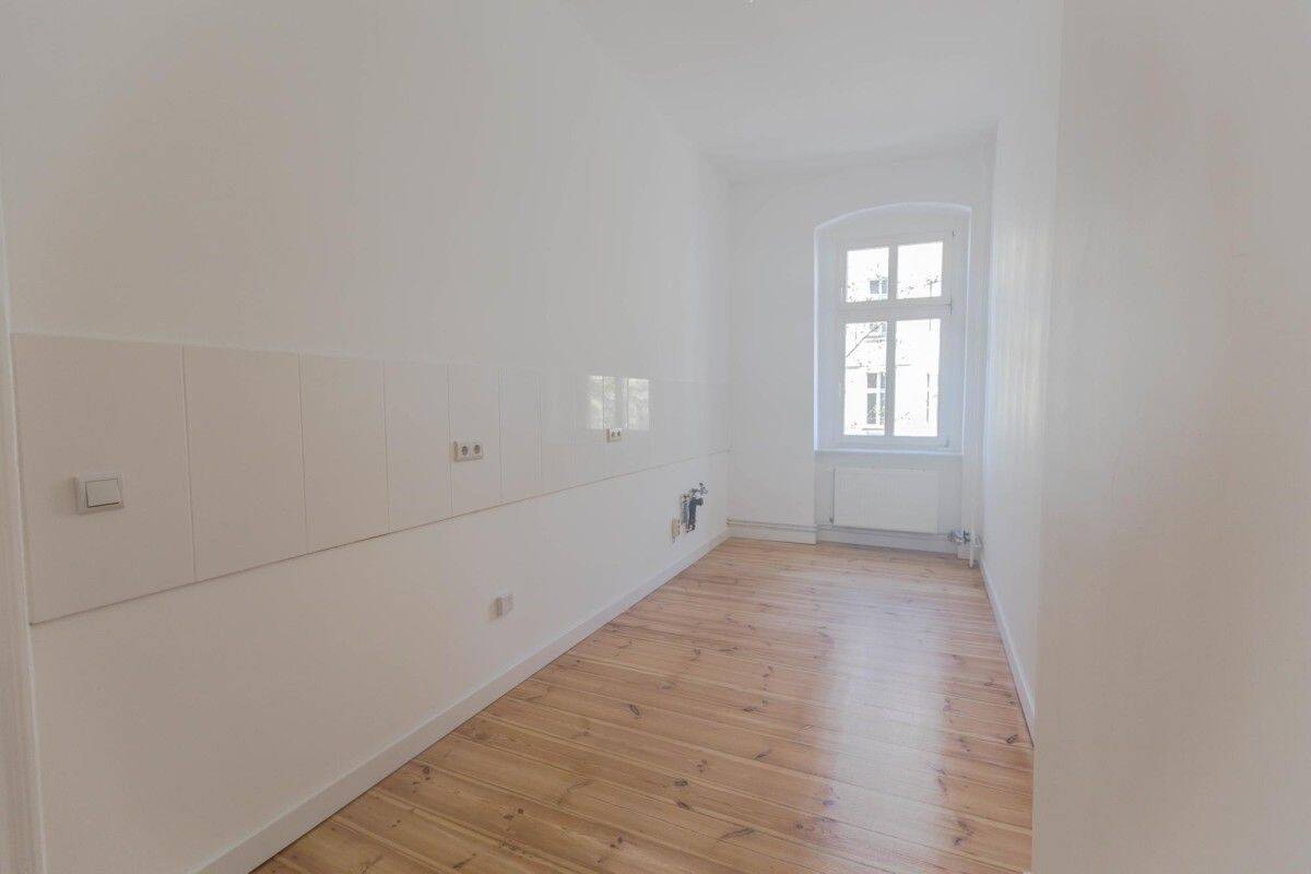 Charmantes 1-Zimmer-Apartment mit Balkon – Berlin – Vorschaubild 3