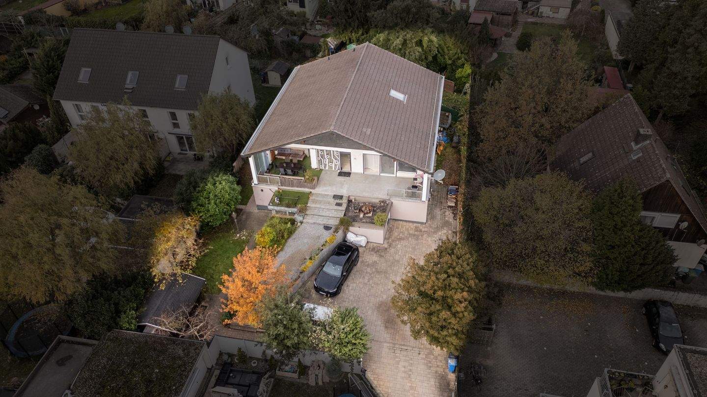 VIEL PLATZ- VIELE IDEEN: Modernisiertes Einfamilienhaus mit Einlieger-Whg, eigener Einfahrt & Garten – Erzhausen – Bild 1 von 9