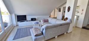 Freundlich 2,5 Zimmer-Wohnung mit 2 Balkonen