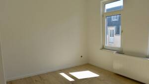 Sanierte 2-Zimmer-Wohnung mit Balkon in Bremerhaven – 27576 Bremerhaven – Vorschaubild 4