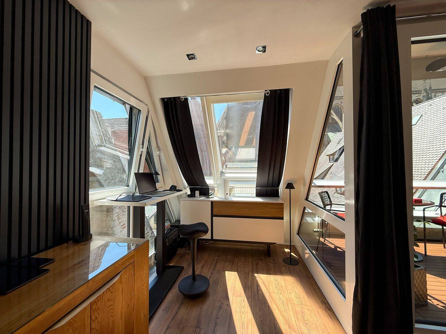 Exklusive Maisonette der Extraklasse mit vier Loggien, TG-Stellplatz und Münsterblick – Ulm – Vorschaubild 4