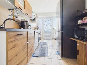 Durchdachter Wohntraum: 4 Zimmer, zwei Balkone und Tiefgarage – 76229 Karlsruhe – Vorschaubild 8