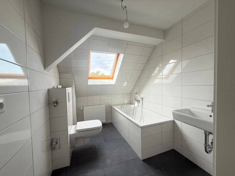 Sanierte Maisonette-Wohnung wartet auf Ihren Einzug! – Leipzig – Vorschaubild 6