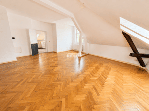 antaris Immobilien GmbH ** Charakter trifft Rendite: Wohn- und Geschäftshaus mit Perspektive ** – 99086 Erfurt – Vorschaubild 2