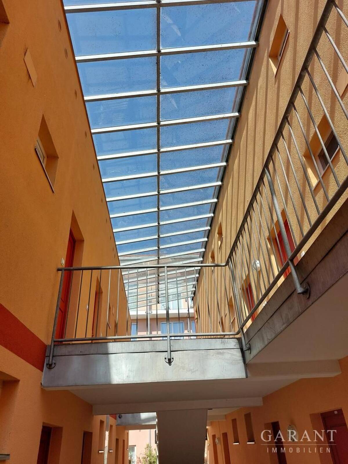 Tolle Erdgeschoss-Wohnung mit eigener Terrasse – 93053 Regensburg – Bild 1 von 5