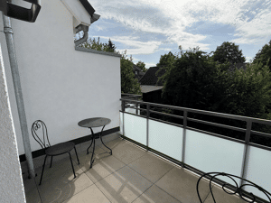 Lichtdurchflutet & zeitgemäß Wohnung mit Terrasse, Baujahr 2022 – 40589 Düsseldorf – Vorschaubild 9