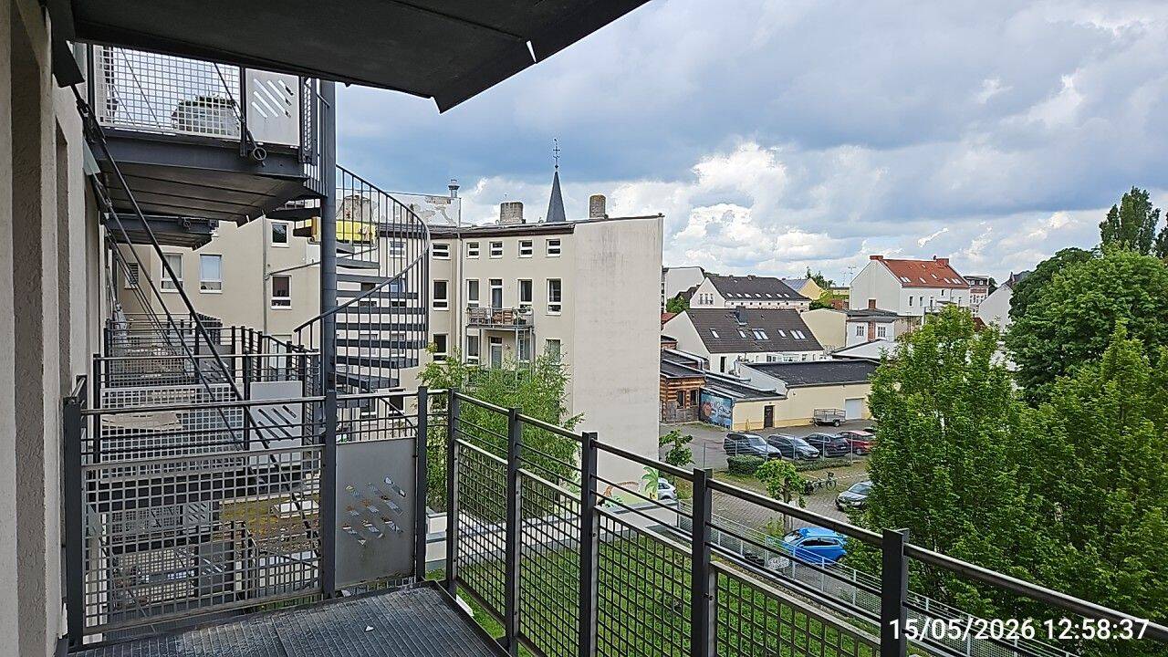 Sonnige, helle 3-Raum-Wohnung mit neuer Einbauküche – Magdeburg – Vorschaubild 9