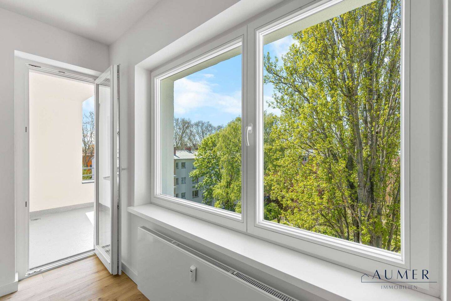Lichtdurchflutete 3-Zimmer-Wohnung mit Balkon und Abendsonne – Berlin – Vorschaubild 3