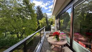 Charmante 1-Zimmer-Wohnung mit großem Balkon und Blick ins Grüne – 22043 Hamburg – Vorschaubild 3