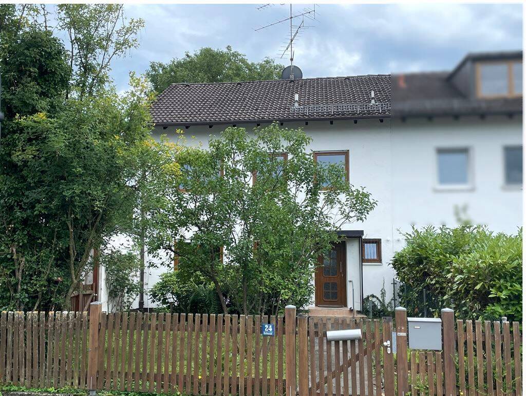 Doppelhaushälfte in Brunnthal – Brunnthal – Bild 1 von 9