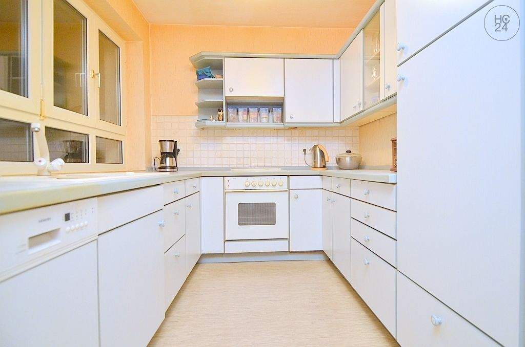 Schön möbliertes WG-Zimmer mit WLAN in Nürnberg Süd – Nürnberg – Vorschaubild 3