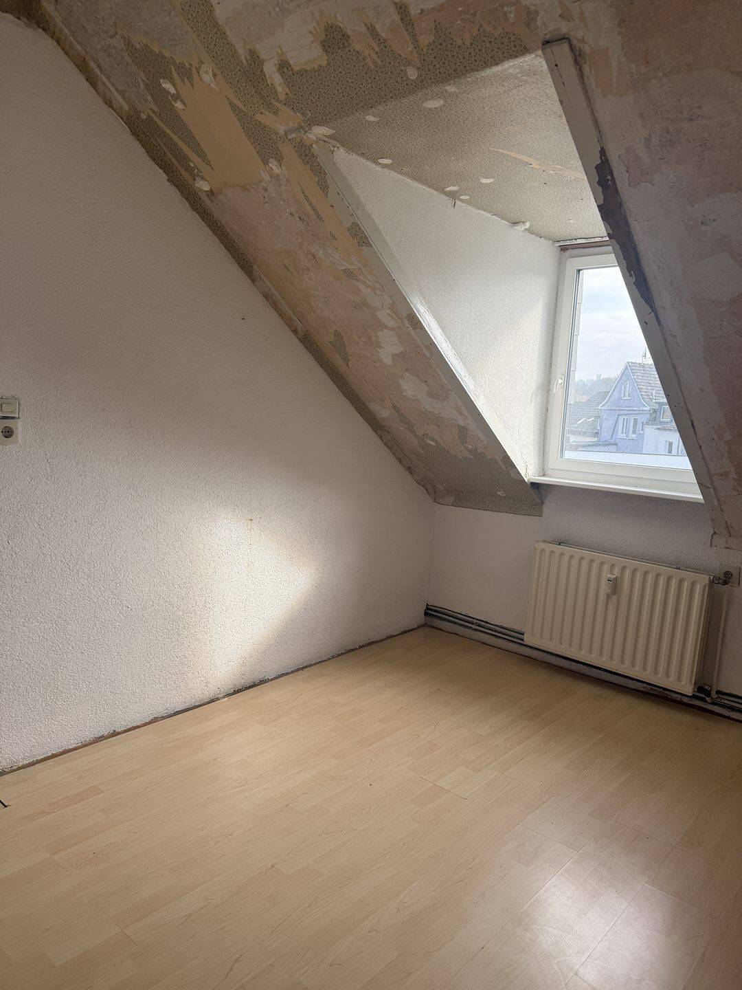 Charmantes Mehrfamilienhaus mit Entwicklungspotenzial - Sanierungsobjekt mit drei Wohneinheiten – Hemer – Vorschaubild 8