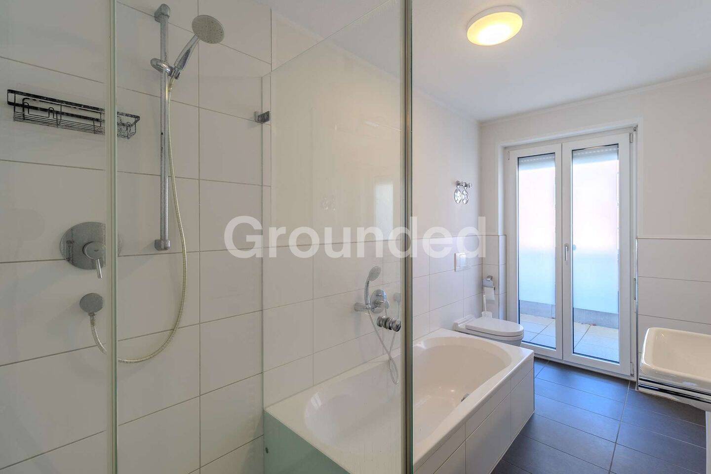 Moderne Penthousewohnung mit großzügiger, umlaufender Dachterrasse zzgl. Tiefgaragen-Stellplatz – Nürnberg – Vorschaubild 4