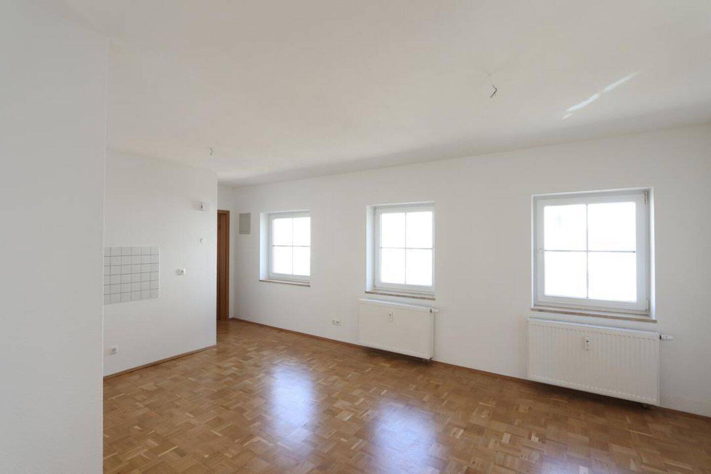 Außergewöhnliche Wohnung in toller Lage! Parkett, Wintergarten, Balkon/Terrasse – Chemnitz – Vorschaubild 7