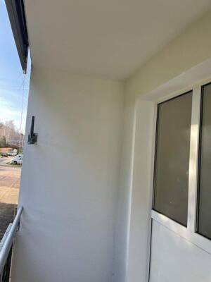 Schöne helle frisch renovierte und sofort verfügbaren, 3 Zimmerwohnung mit Balkon – 6577 Heldrungen – Vorschaubild 2