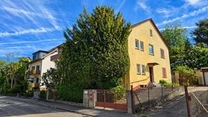 Genug Phantasie vorhanden? Dann los! Tolles Ein- oder Zweifamilienhaus mit großem Potenzial. – 60431 Frankfurt am Main – Vorschaubild 2