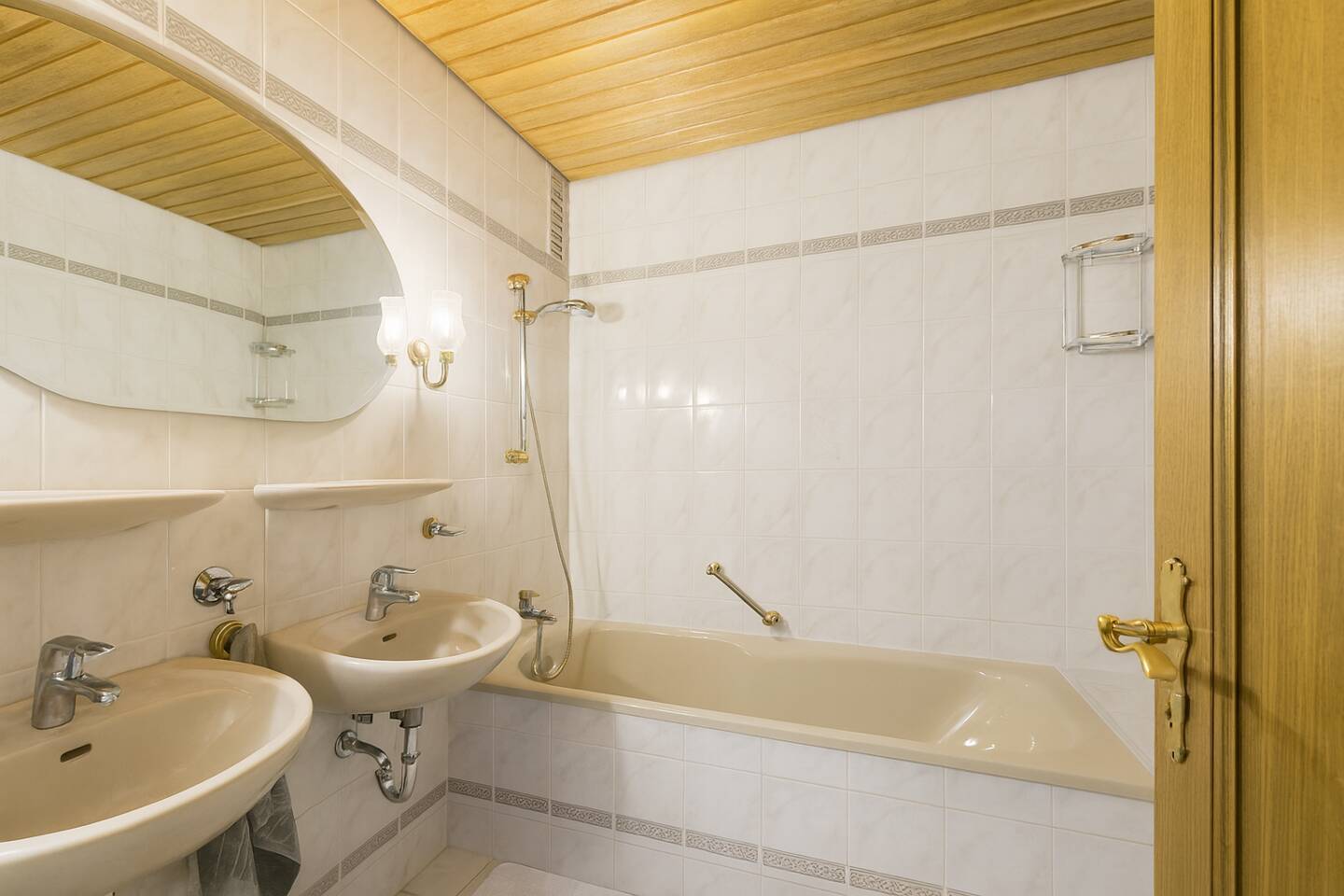 4-Zimmer-Wohnung mit Balkon - ideal für Eigennutzer und Kapitalanleger – München – Vorschaubild 7