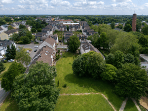 Sonnige 2-Zimmer-Wohnung mit Süd-Balkon, Aufzug und Tiefgaragenplatz – 51377 Leverkusen – Vorschaubild 8