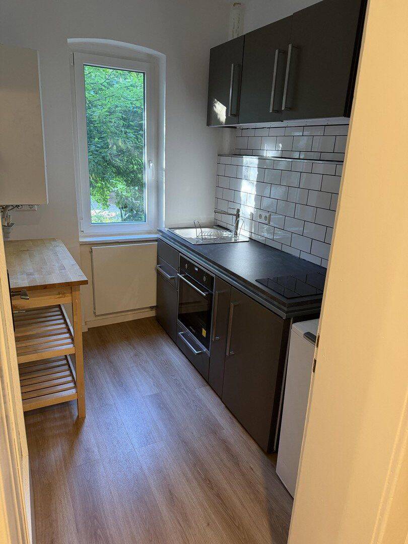 Ruhige Altbauwohnung mit eigenem Grün – Stuttgart – Vorschaubild 6
