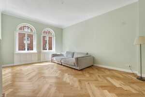 Erstbezug nach Renovierung - Altbau mit Balkon & Stellplatz in bester Lage nahe Schrevenpark – 24103 Kiel – Vorschaubild 3