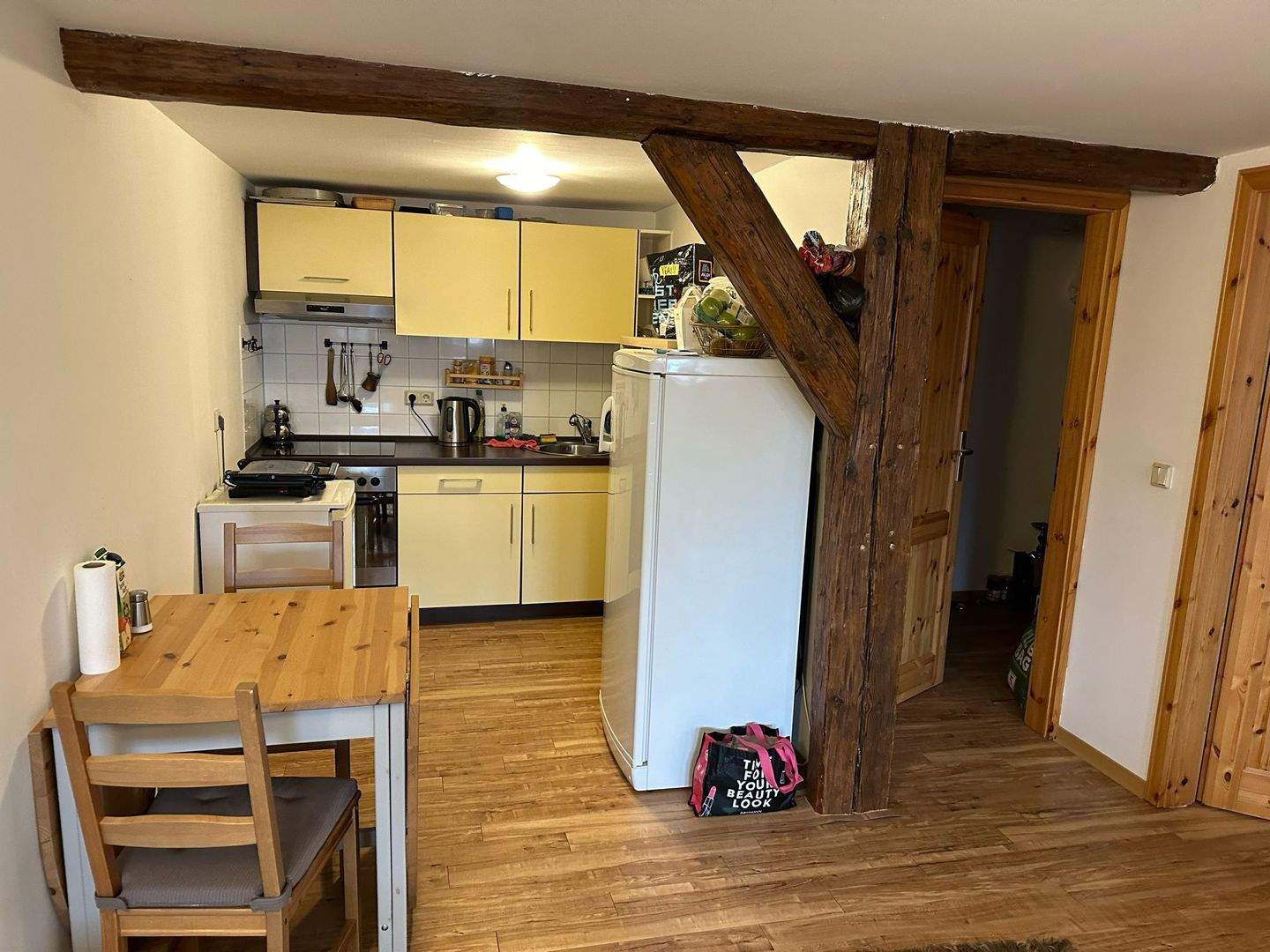 Wohnen am Obermarkt - 2 Zimmerwohnung mit Flair, Dachgeschoss, frei ab 15.05.2026