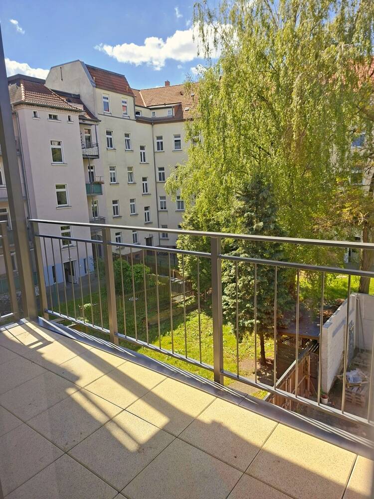 //Erstbezug inkl. EBK, Balkon und Stellplatz// Nachhaltig wohnen Wärmepumpe & Solaranlage //