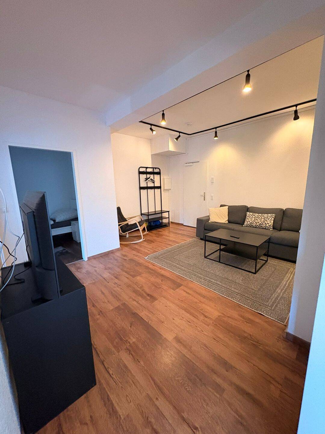 Gemütliche 3-Zimmer-Wohnung mit Balkon – Bremerhaven – Vorschaubild 2