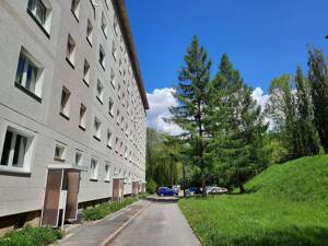 Helle 3-Zimmer-Wohnung mit Balkon in Suhl - Jetzt mieten und sparen! – 98527 Suhl – Vorschaubild 1