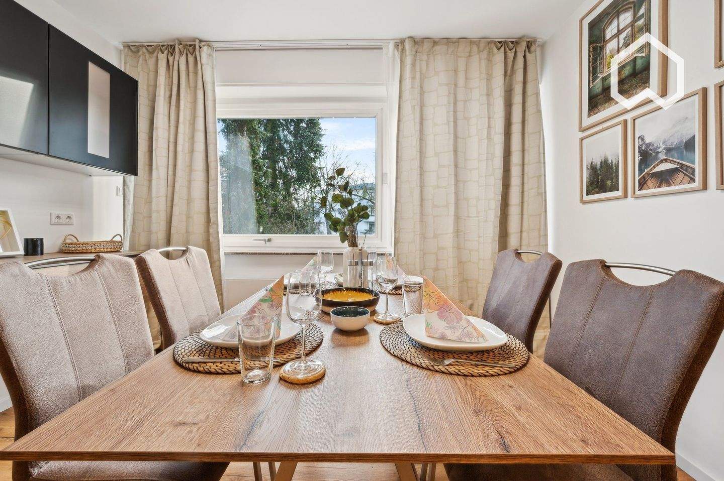 Wundervolles, hochwertiges und großartiges Loft mit Balkon – Krefeld – Vorschaubild 4