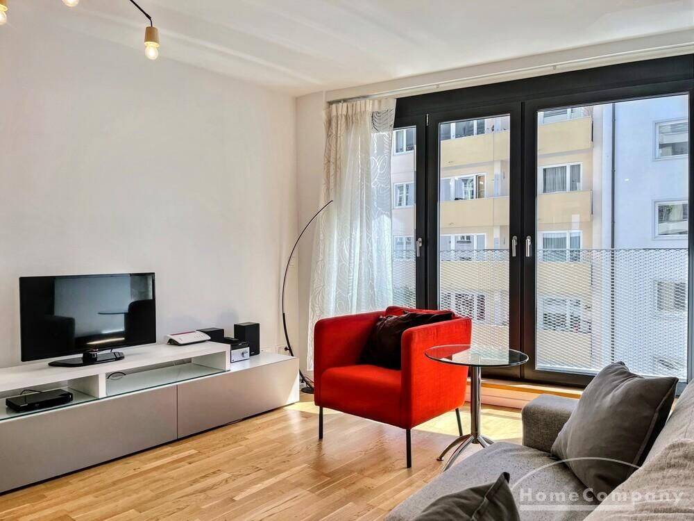 Schöne, möblierte 2-Zimmer-Wohnung mit Loggia in München-Giesing – München – Vorschaubild 3