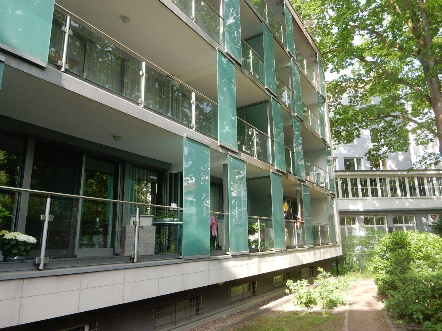 Schicke, helle + moderne 2-Zimmer-Wohnung mit Blick in die Wallanlagen